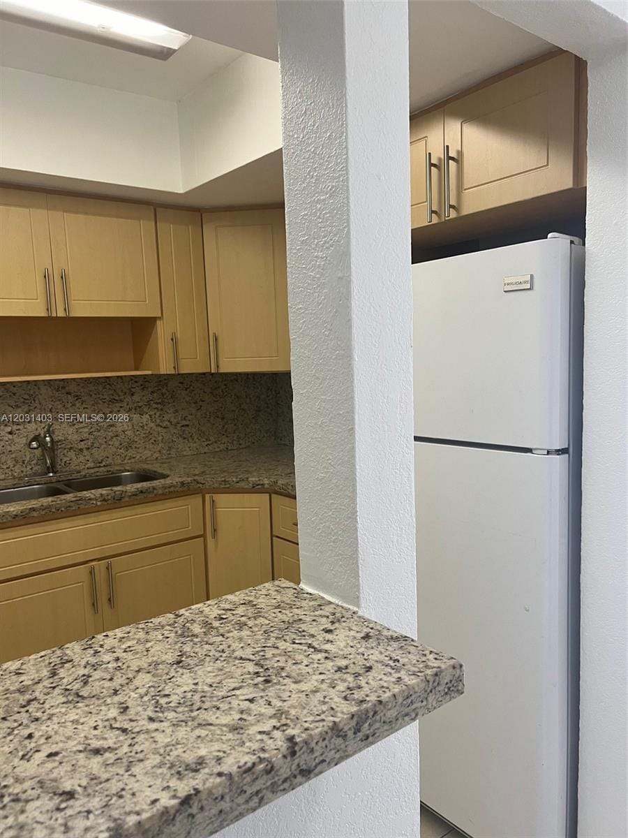 16801 NE 14th Avenue 310 — photo 4