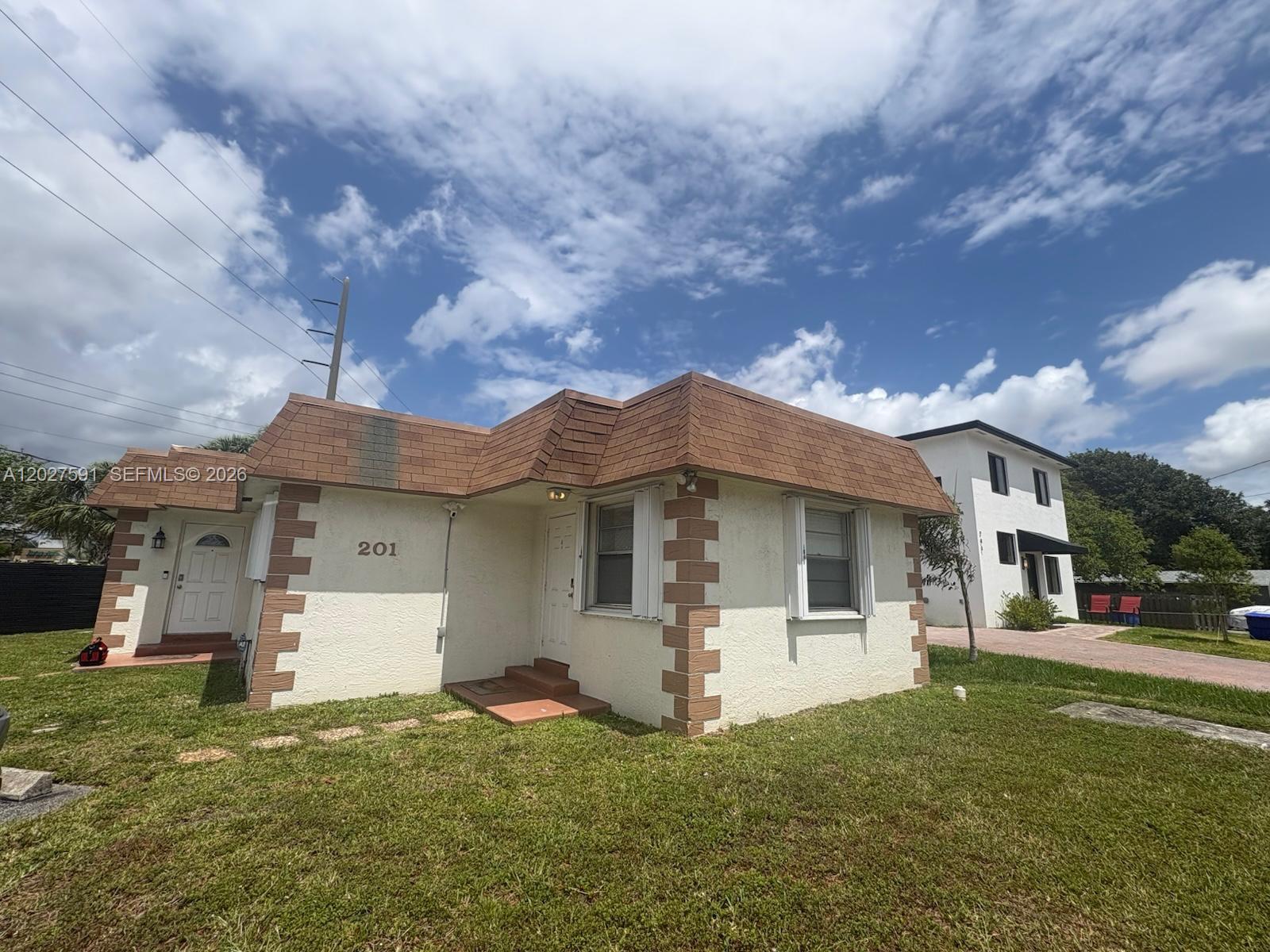 201 Columbus Parkway A, Hollywood, FL 33021, Hollywood