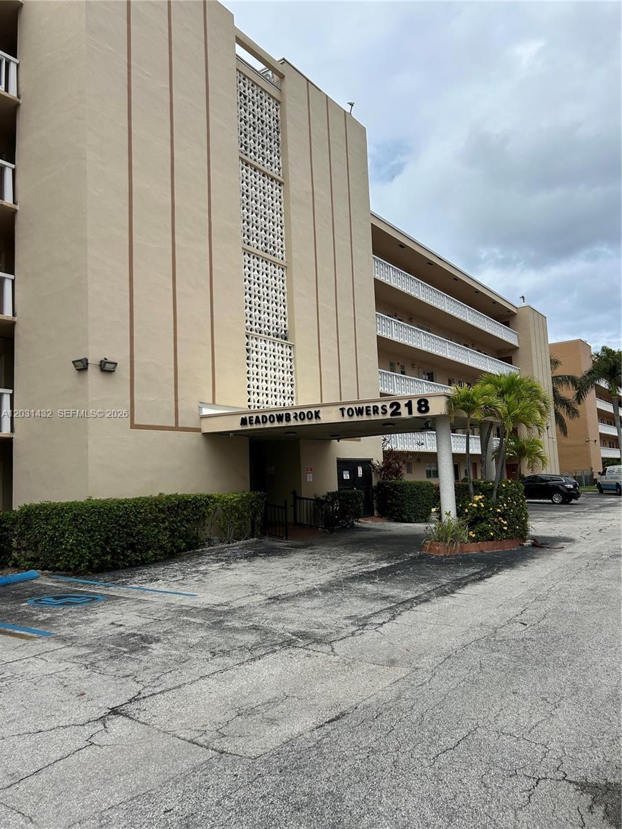 218 NE 12th Avenue 203, Hallandale Beach, FL 33009, Hallandale Beach