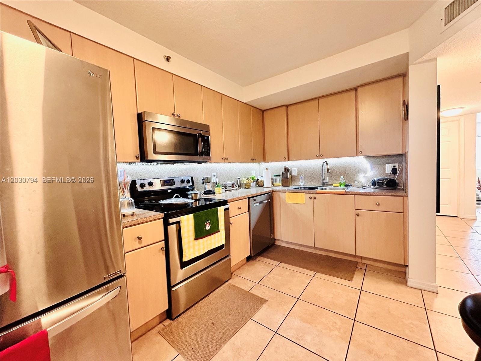 22801 SW 88th Place 202 — photo 8