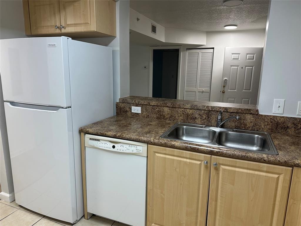 529 E Sheridan Street 1081 — photo 4