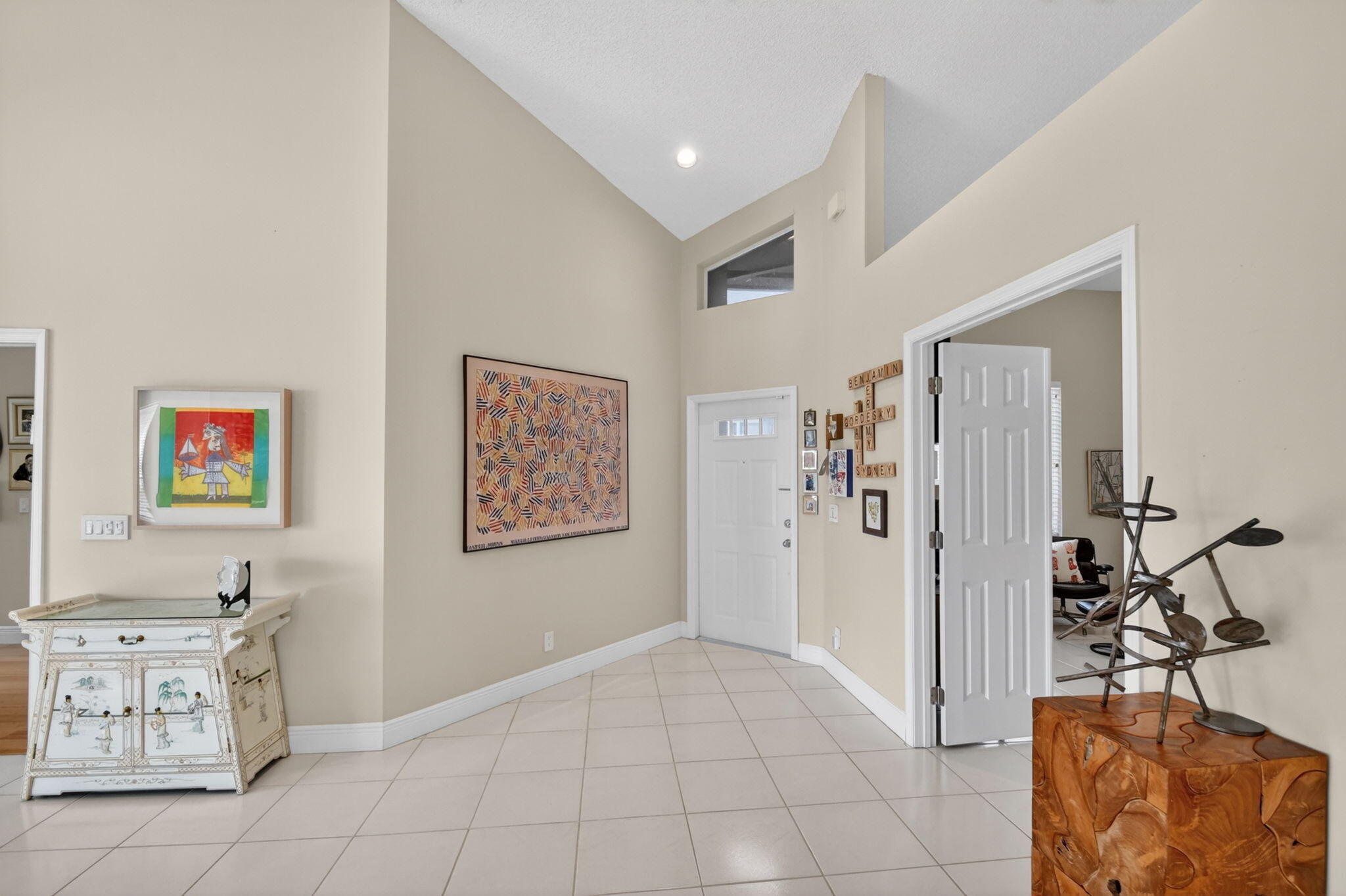 6400 Three Lakes Lane — photo 4