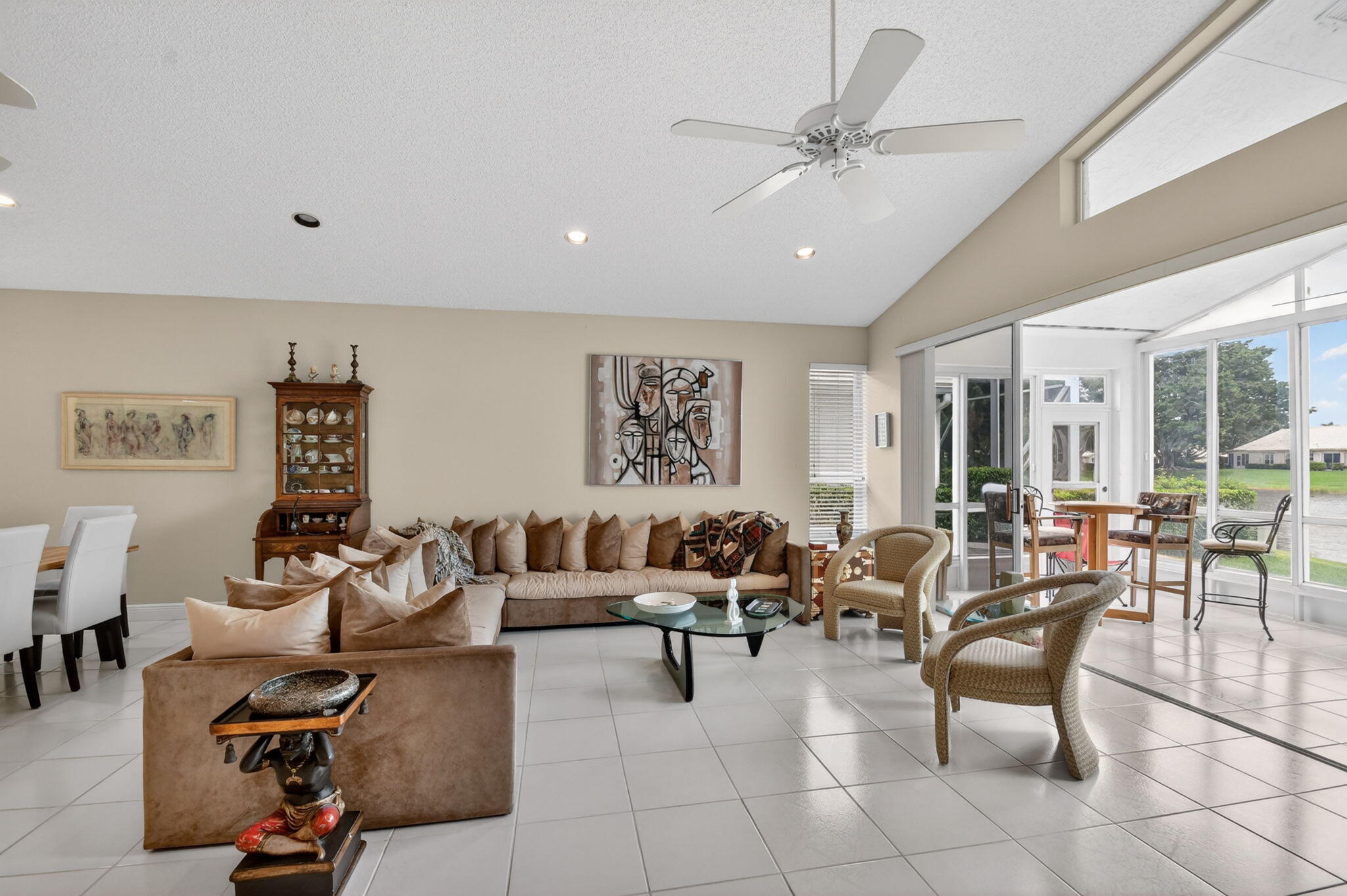 6400 Three Lakes Lane — photo 10