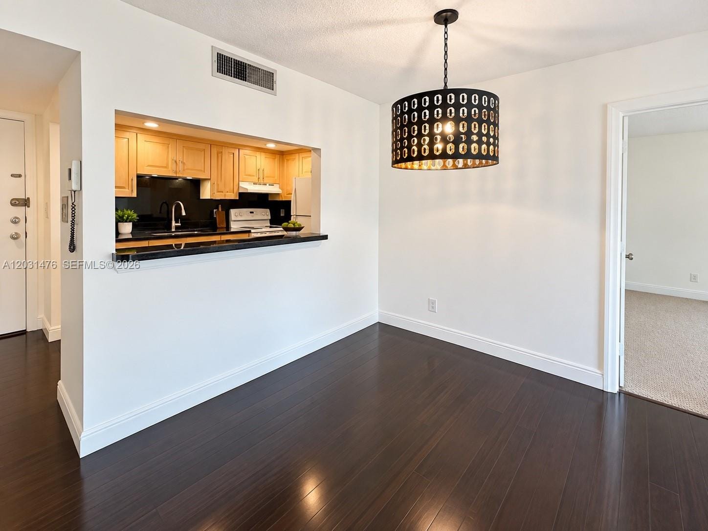 140 Lakeview Drive 211 — photo 11