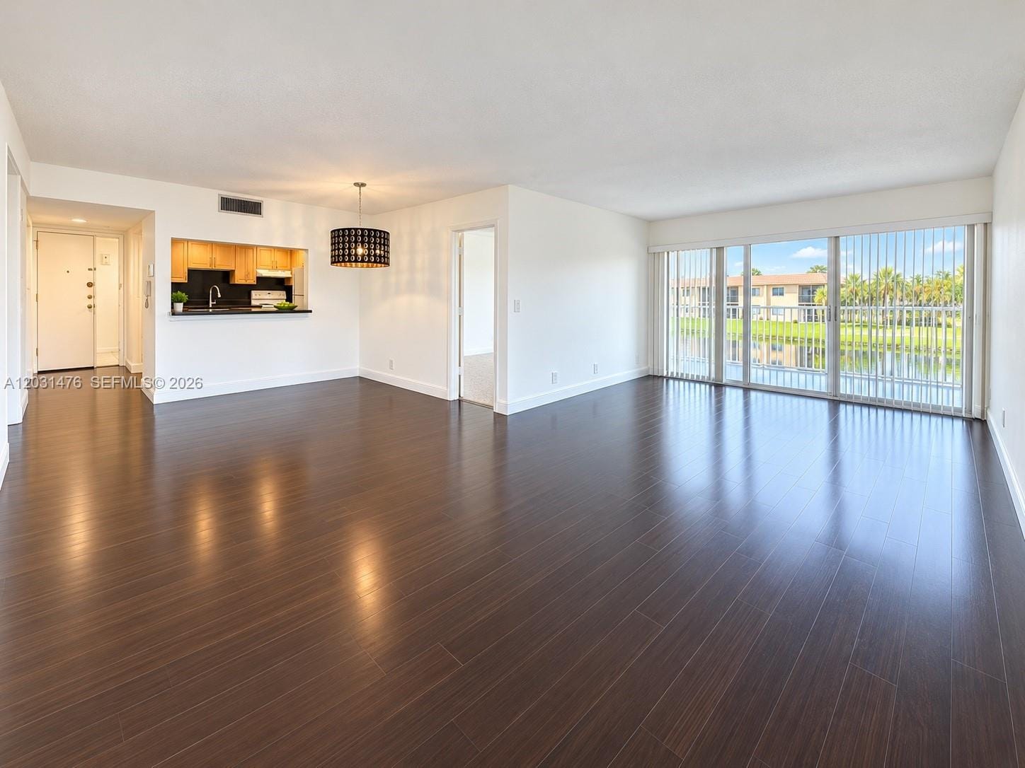 140 Lakeview Drive 211 — photo 8