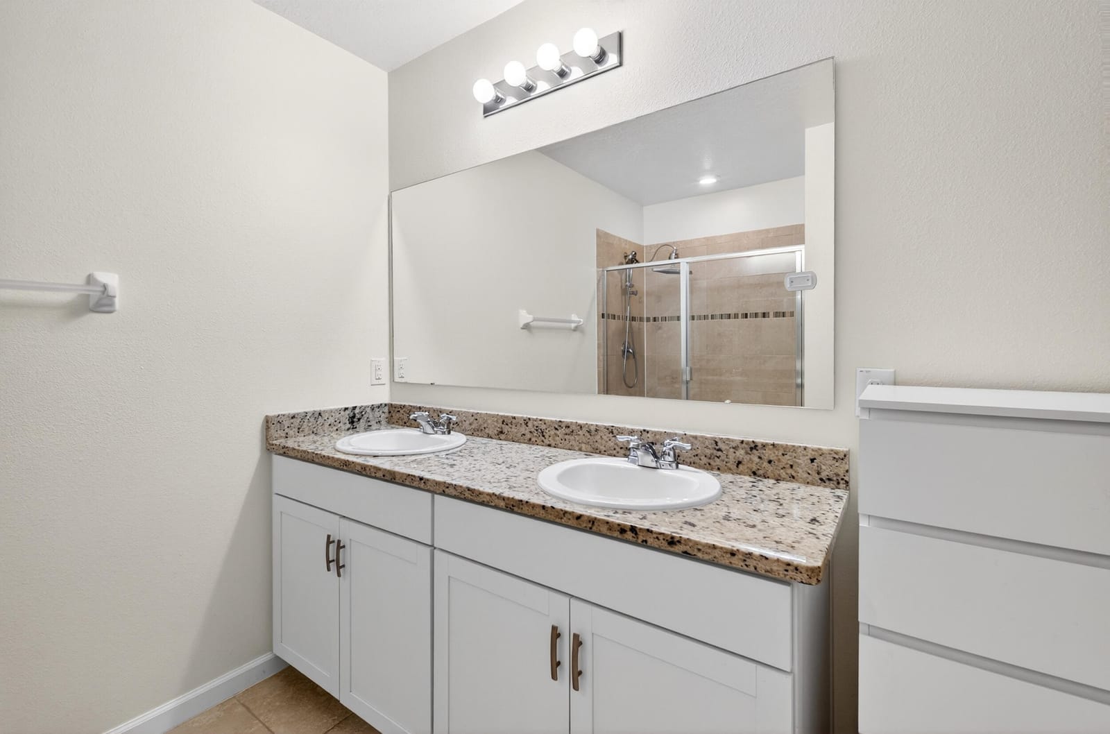 6109 NW Regent Street — photo 12
