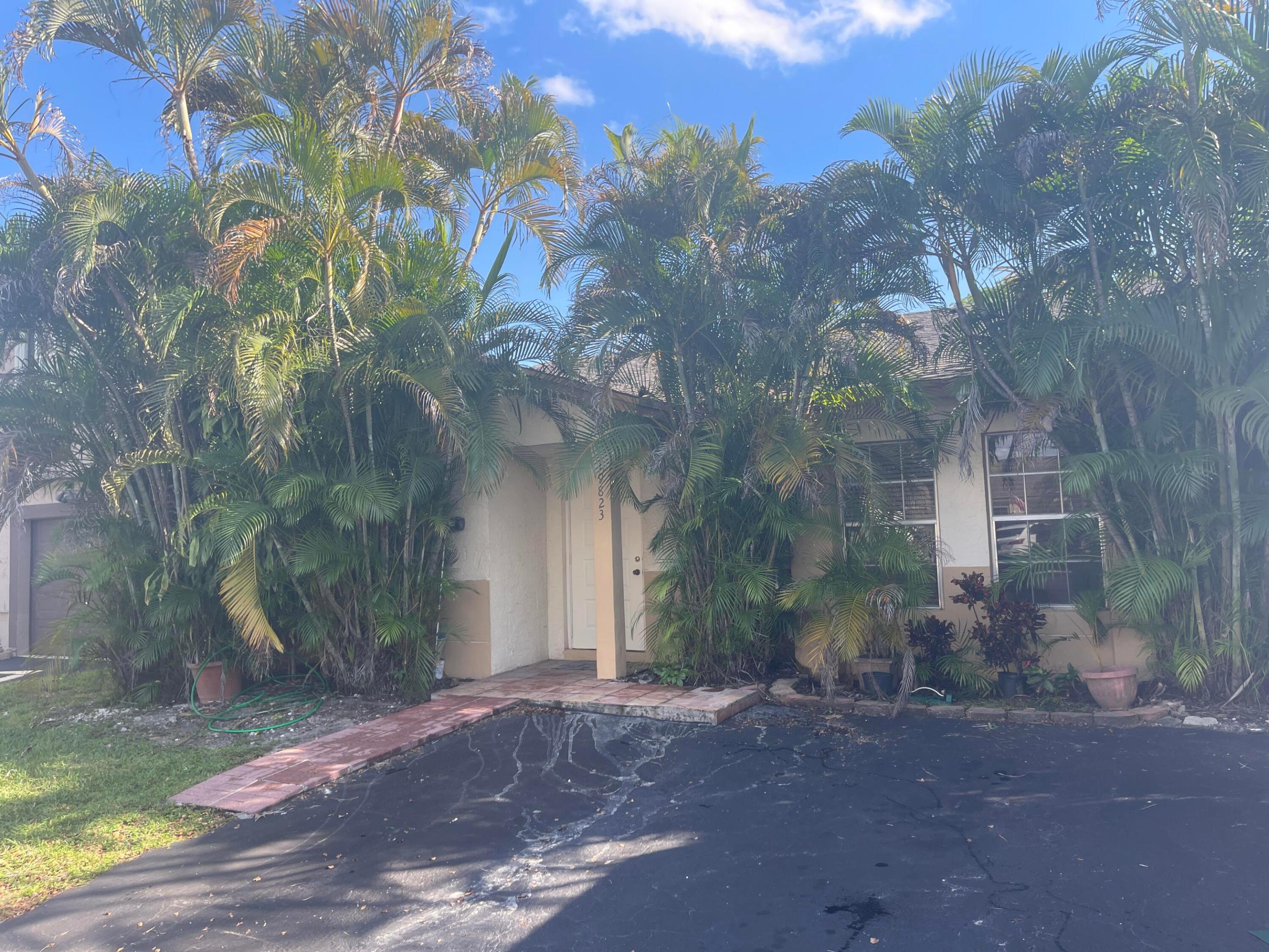 19823 NW 64th Place, Hialeah, FL 33015, Hialeah