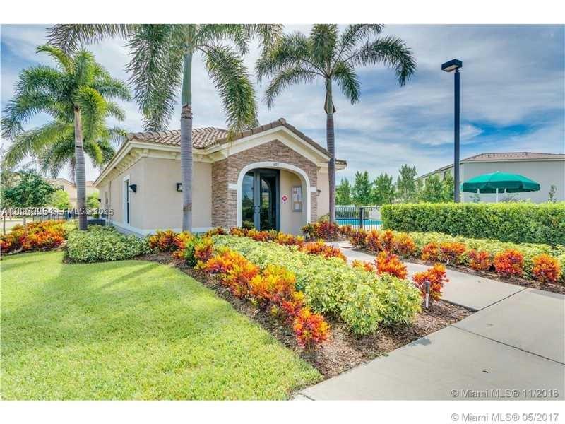 311 NE 194th Lane 311, Miami, FL 33179, Miami