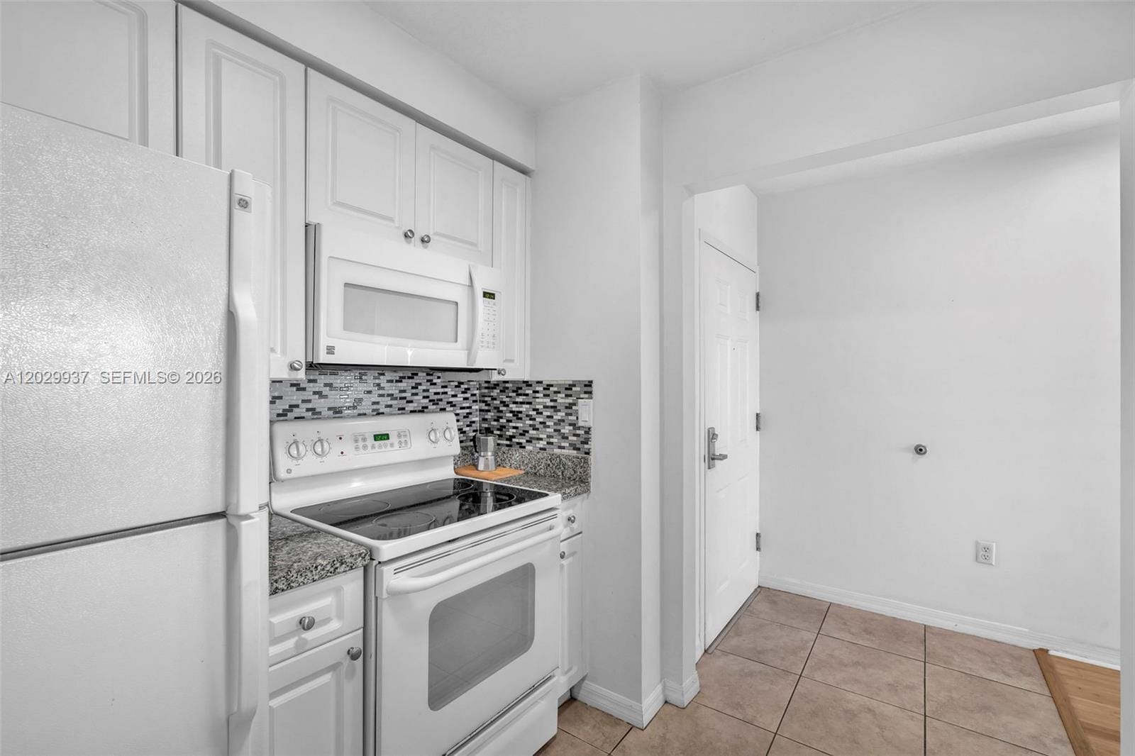 900 SW 8th Street 1103 — photo 2