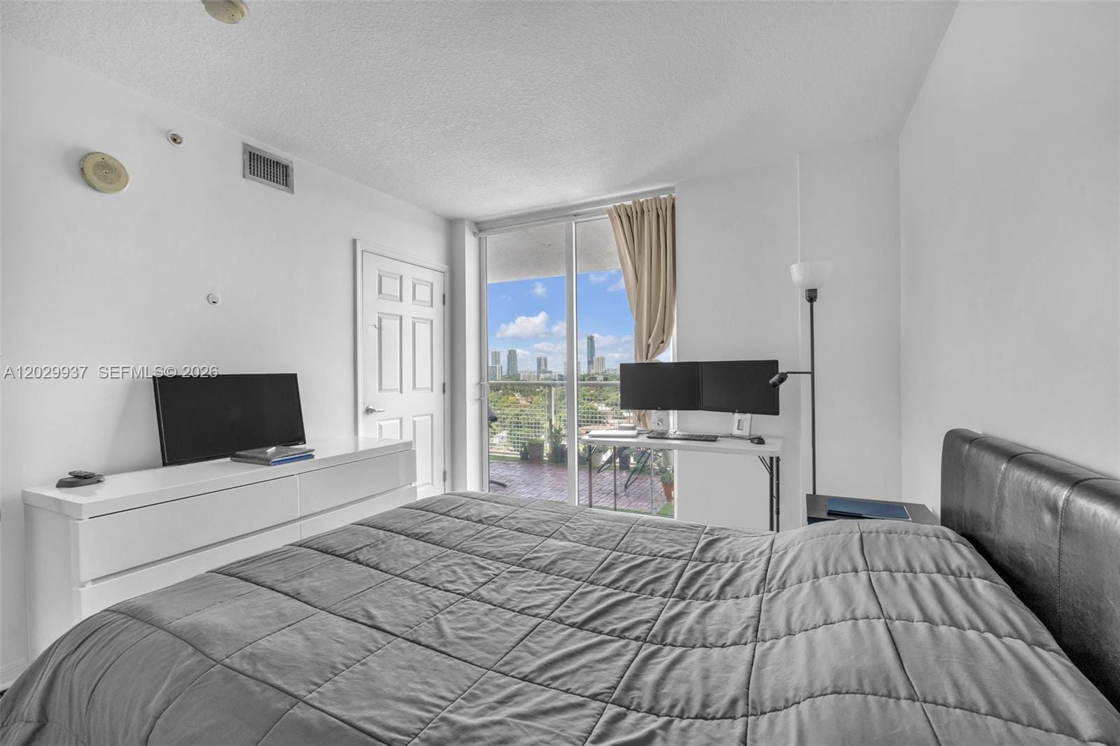 900 SW 8th Street 1103 — photo 6