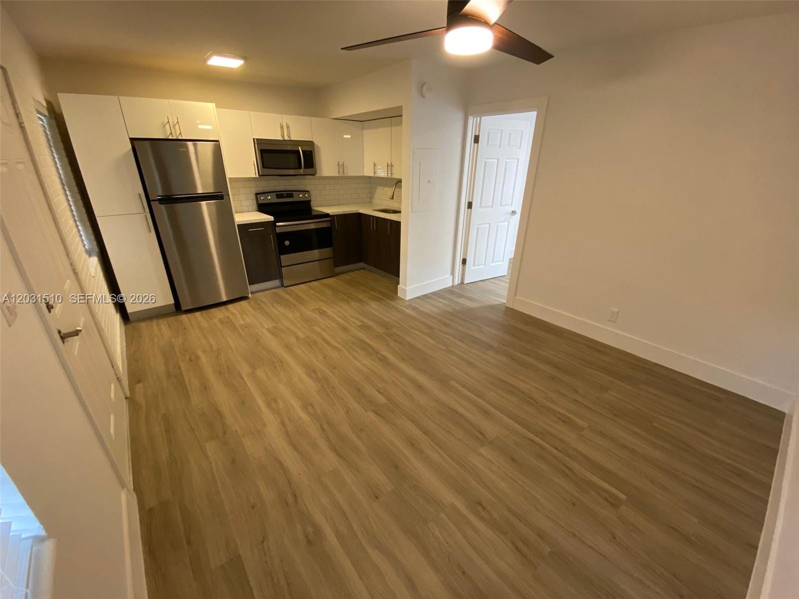 11310 E Peachtree Drive, Miami, FL 33161 photo 18