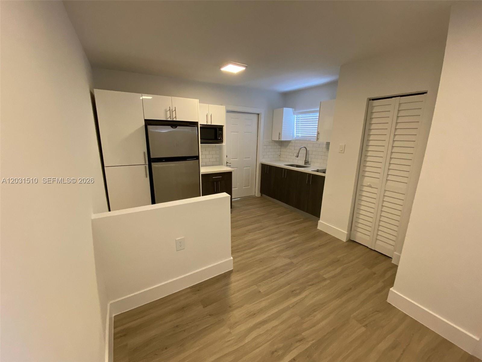 11310 E Peachtree Drive, Miami, FL 33161 photo 20