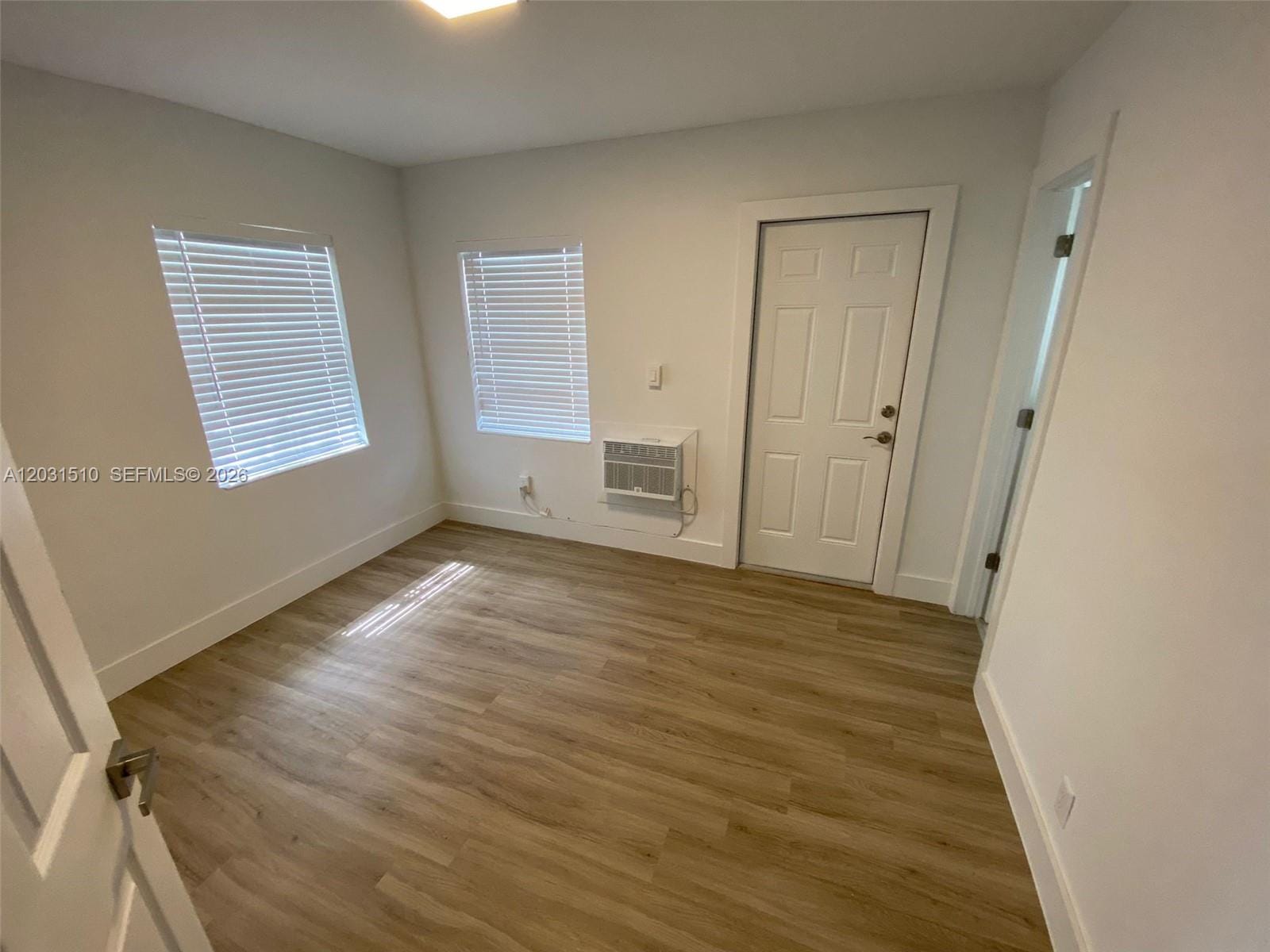 11310 E Peachtree Drive, Miami, FL 33161 photo 6
