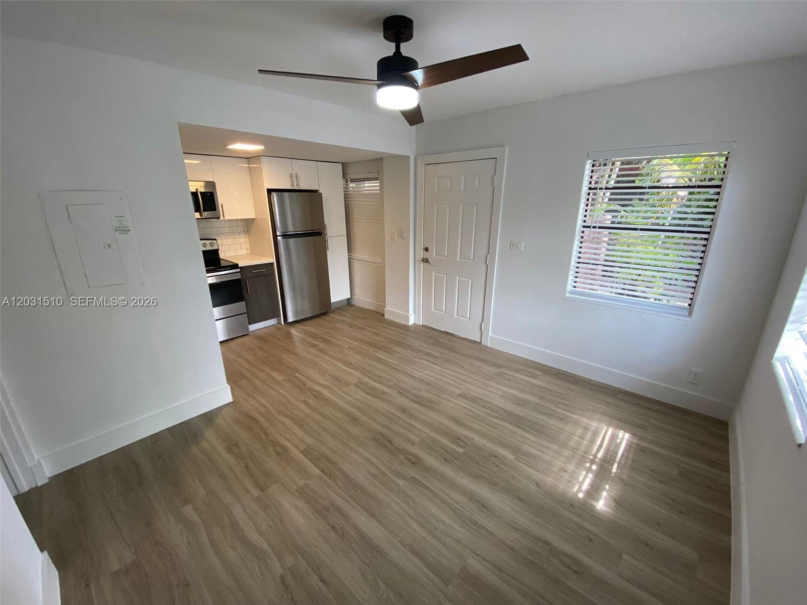 11310 E Peachtree Drive, Miami, FL 33161 photo 8