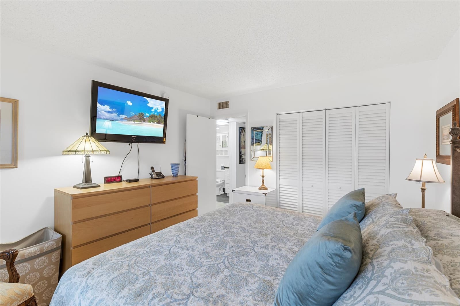 210 Oakridge N 210, Deerfield Beach, FL 33442 photo 21