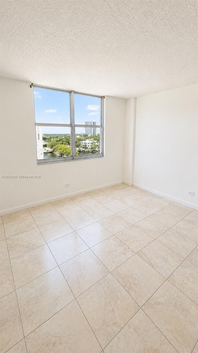 3660 NE 166th Street 805 — photo 11