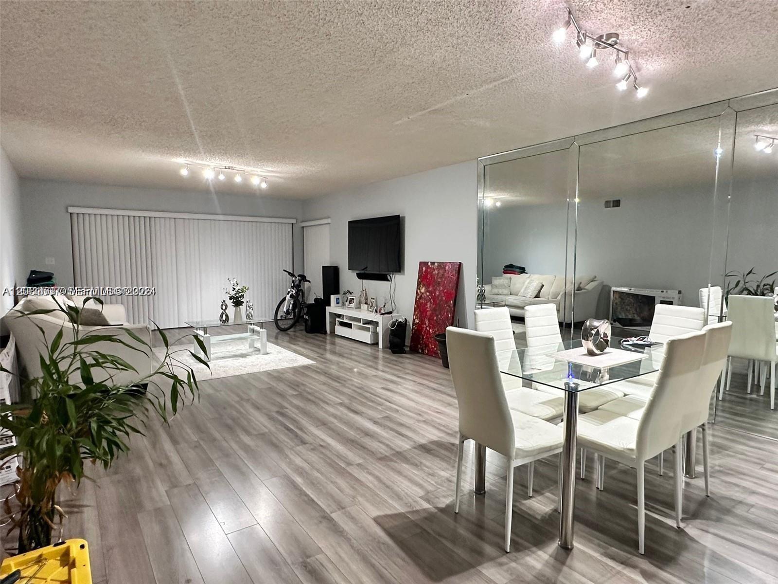 601 Ives Dairy Road 4018, Miami, FL 33179, Miami