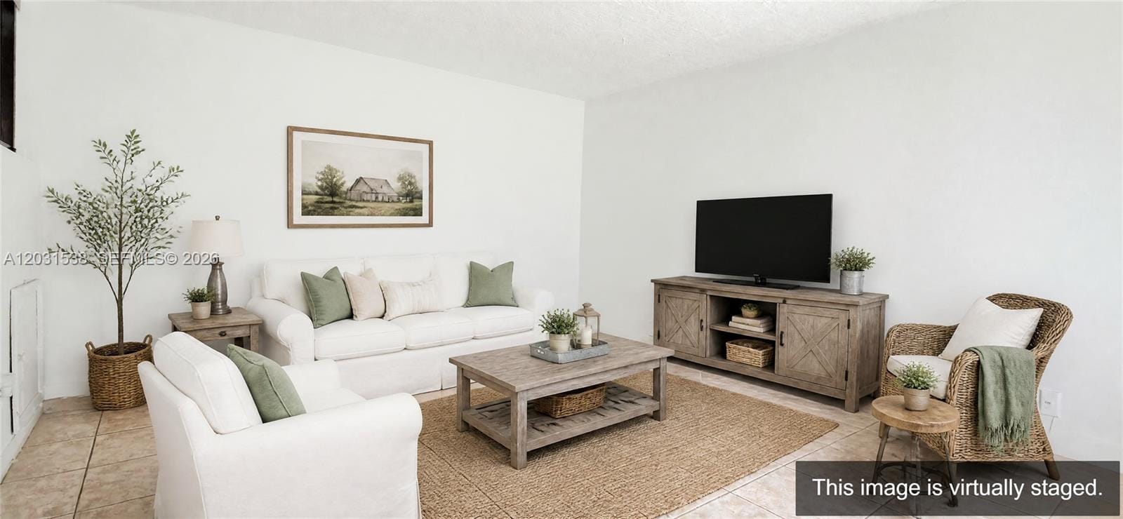 608 Commodore Drive — photo 2