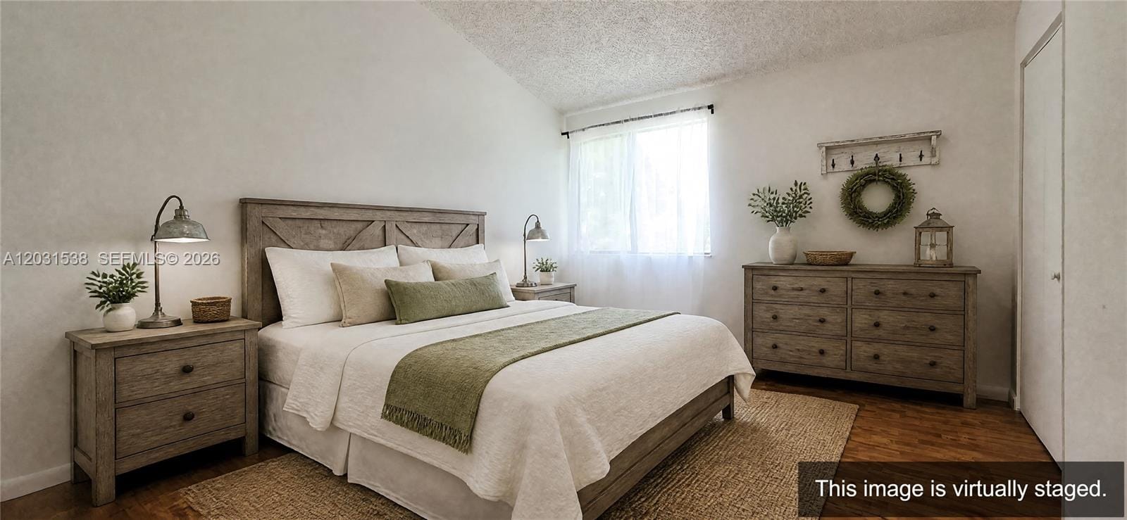 608 Commodore Drive — photo 12