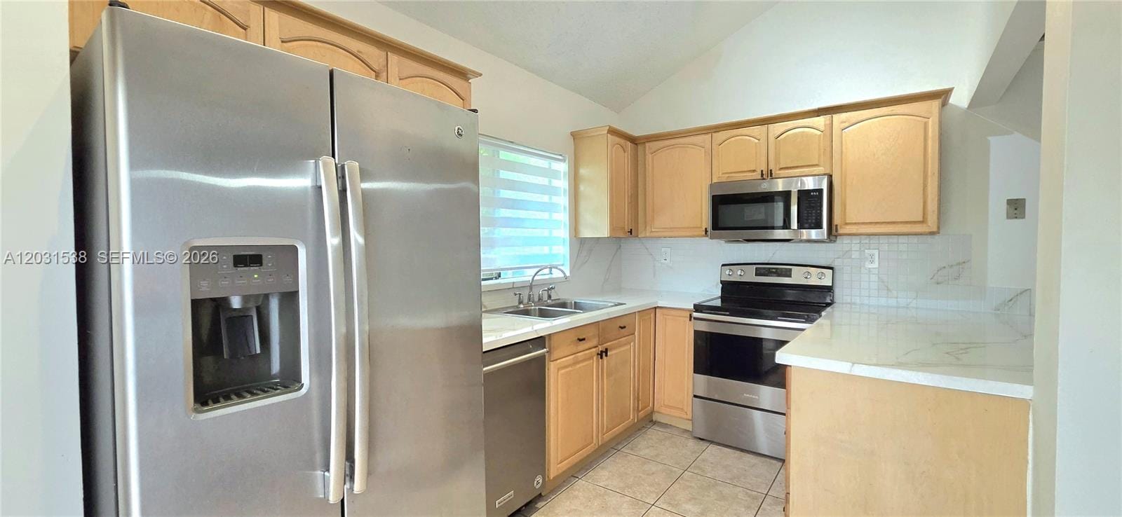 608 Commodore Drive — photo 9