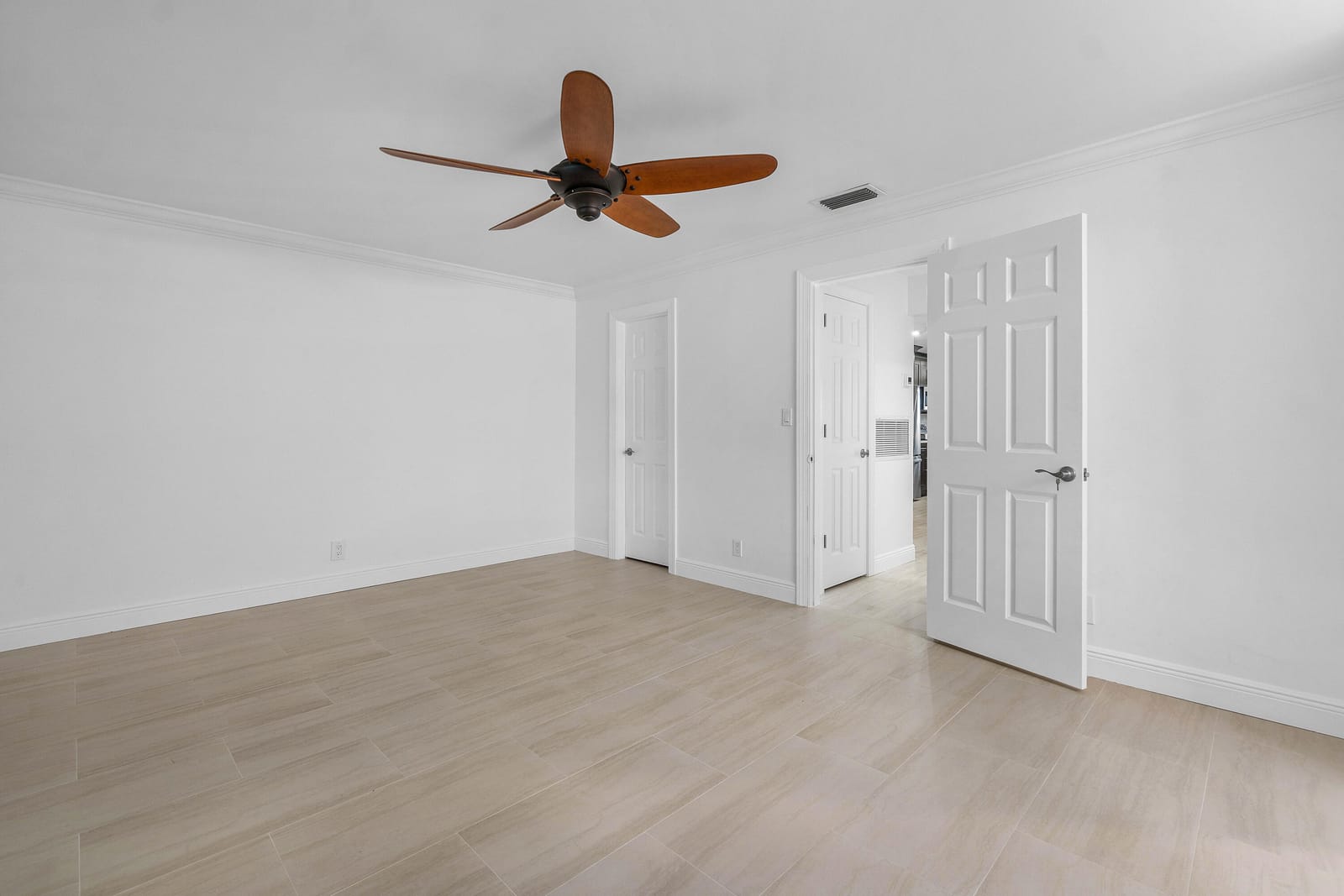 180 High Point B, Boynton Beach, FL 33435 photo 13