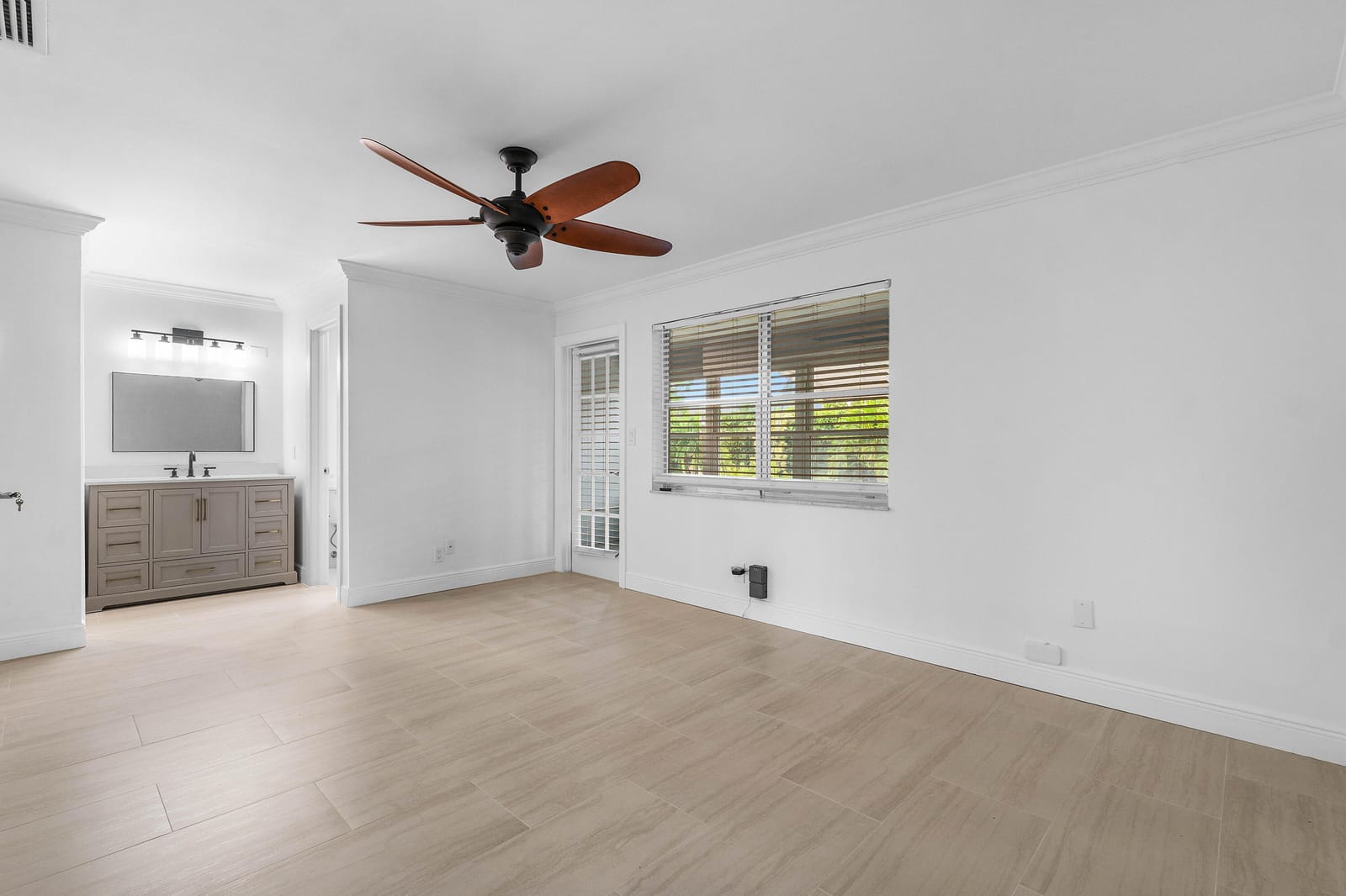 180 High Point B, Boynton Beach, FL 33435 photo 16