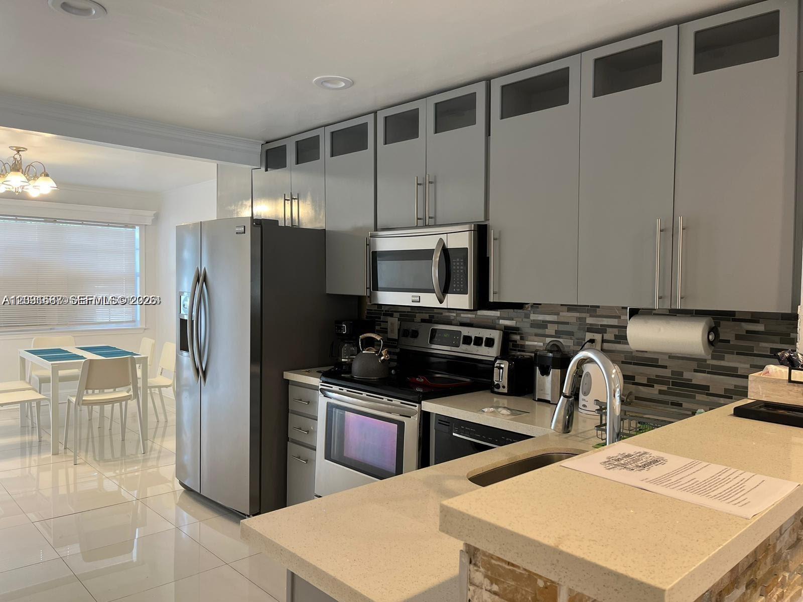 6431 Hayes Street, Hollywood, FL 33024, Hollywood