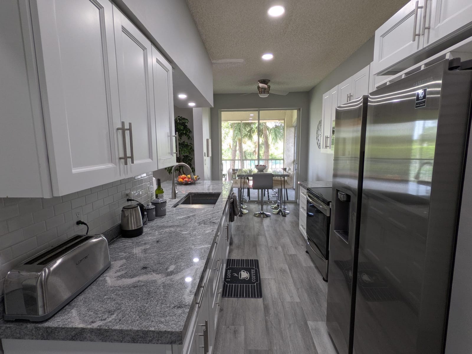 105 Half Moon Circle F2 — photo 11
