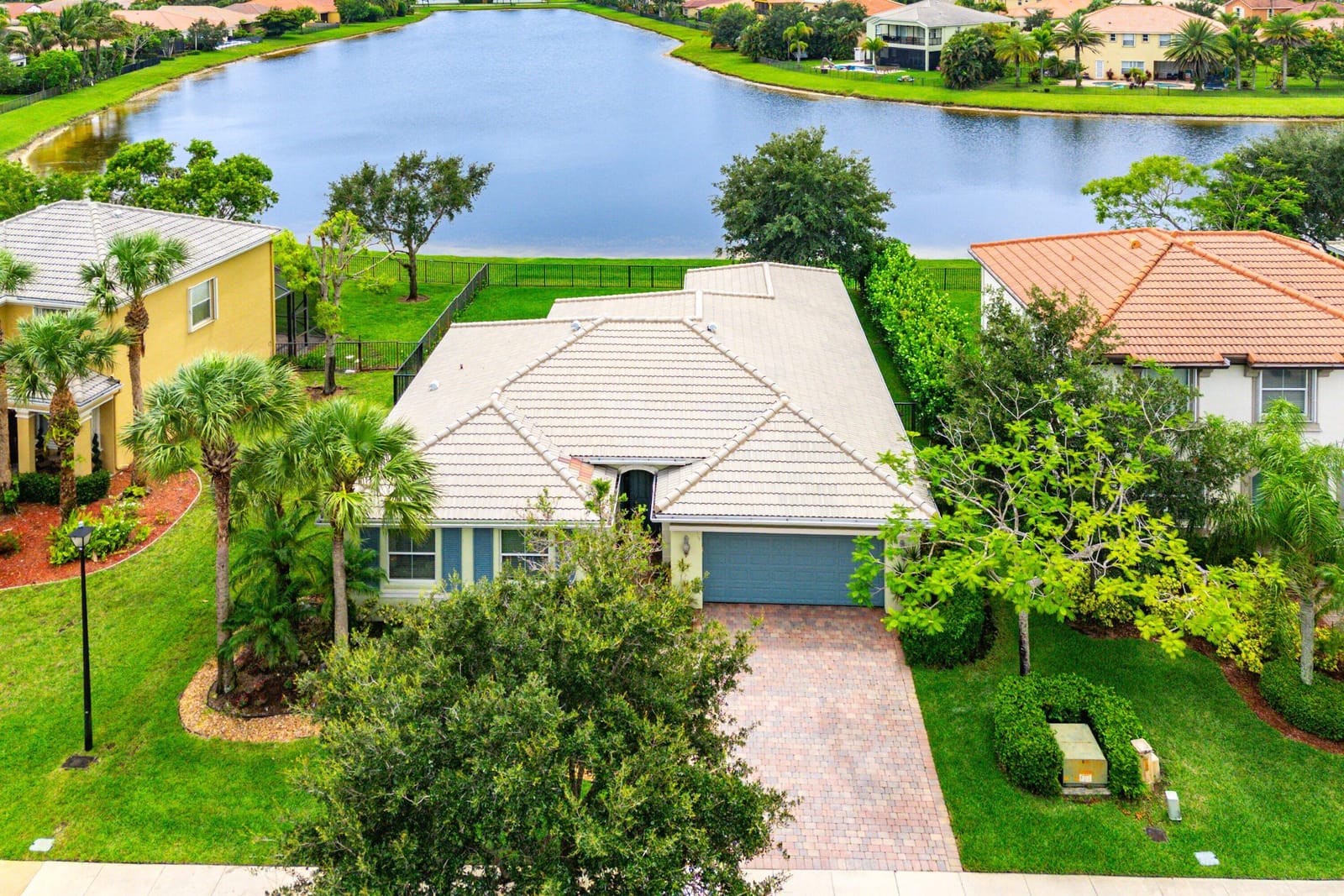 2404 Bellarosa Circle, Royal Palm Beach, FL 33411 photo 2