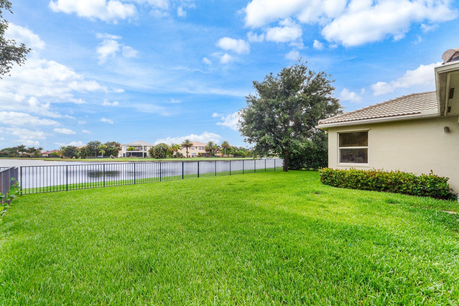 2404 Bellarosa Circle, Royal Palm Beach, FL 33411 photo 28