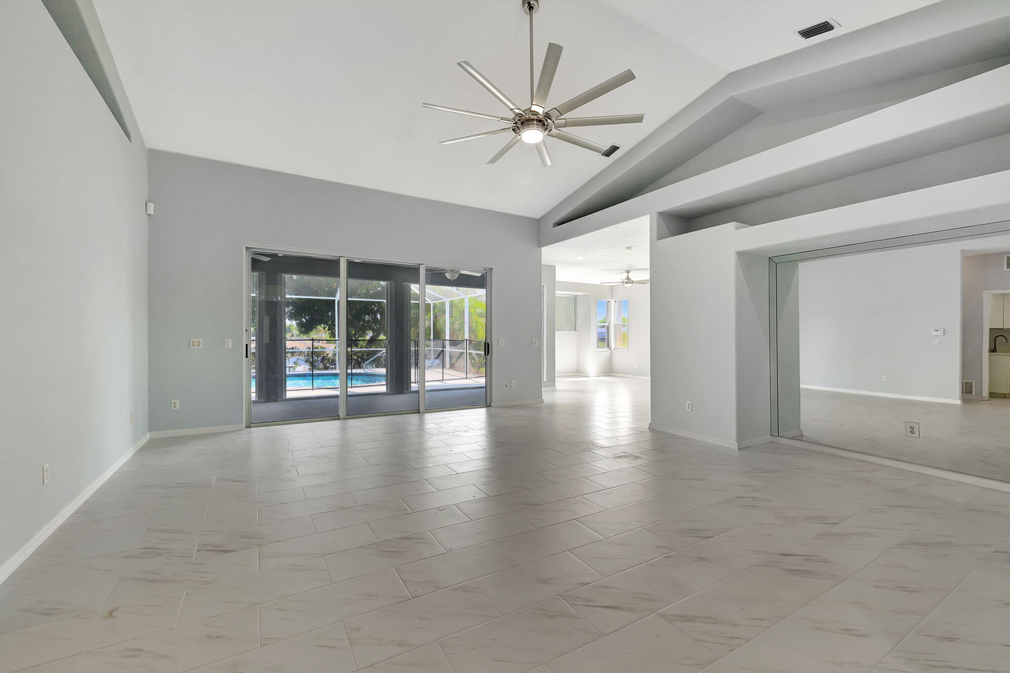 2704 SE Eagle Drive — photo 12