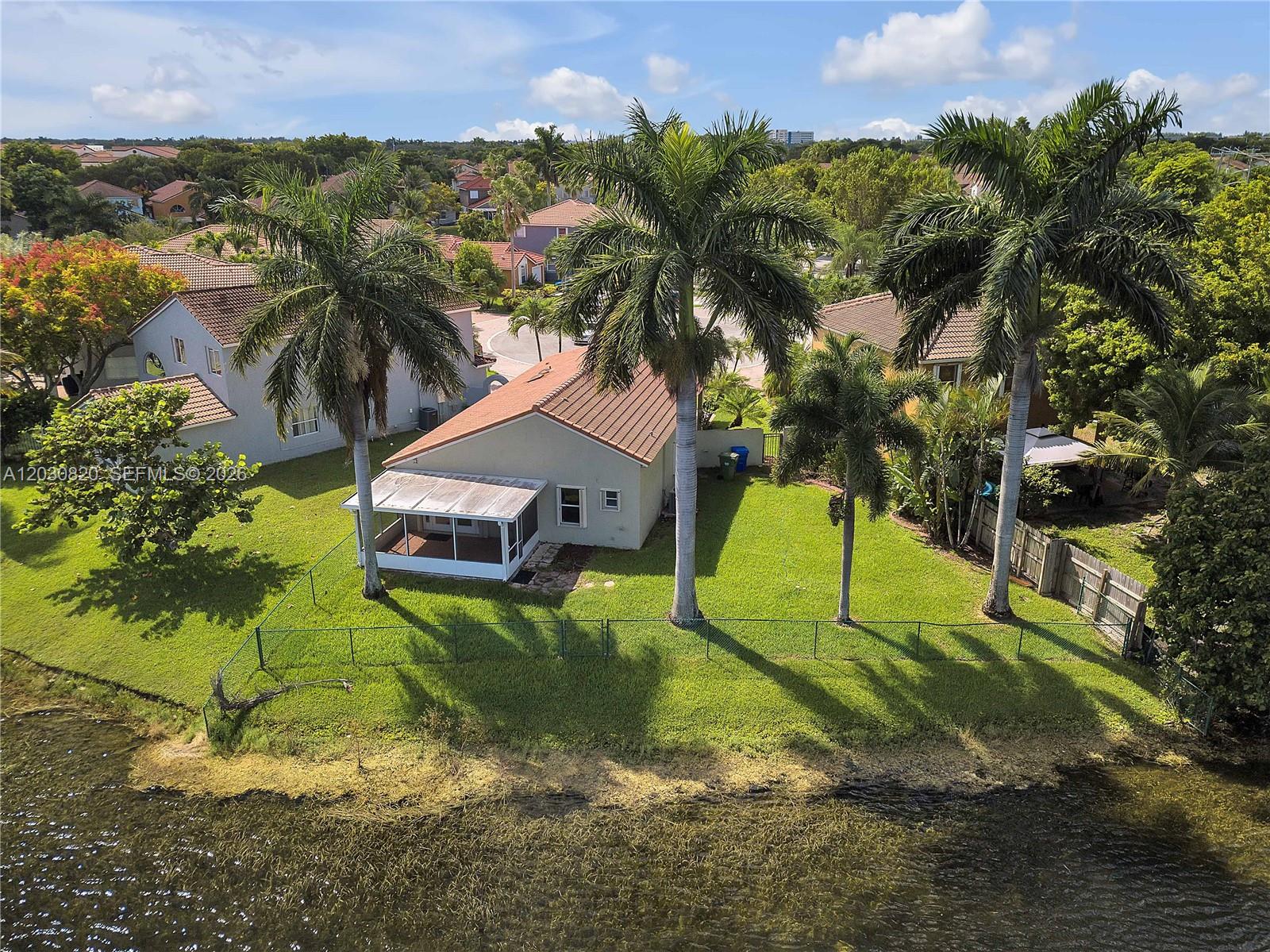 10627 NW 7th Street, Pembroke Pines, FL 33026, Pembroke Pines