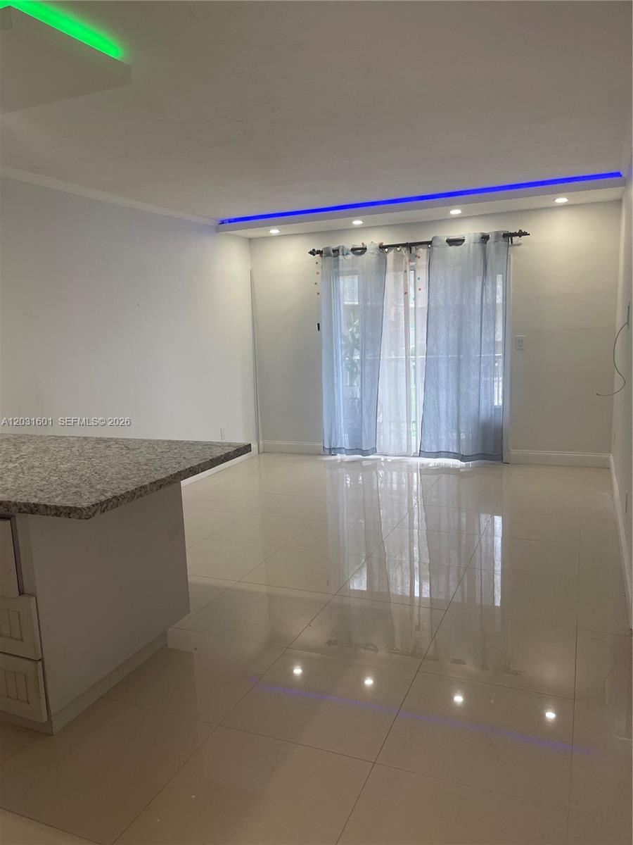 7505 SW 82nd Street 212, Miami, FL 33143, Miami