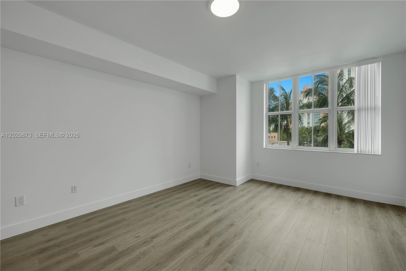 3340 NE 190th Street 503 — photo 5