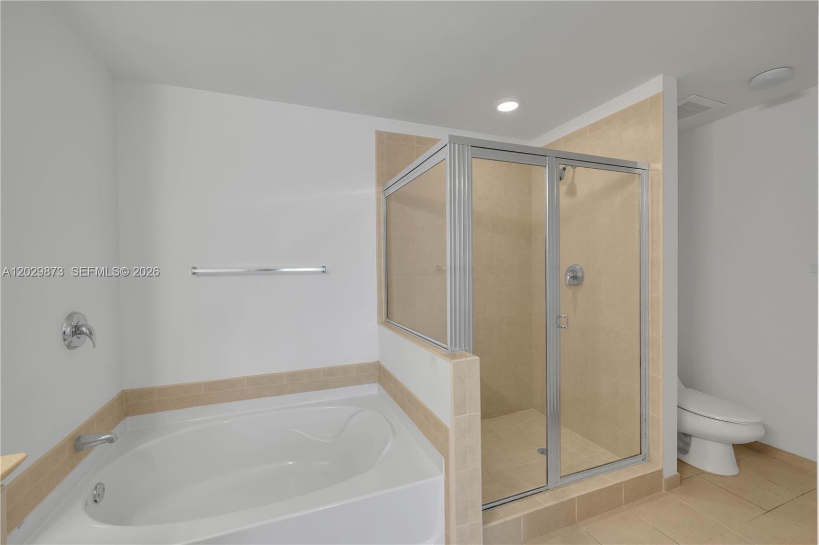 3340 NE 190th Street 503 — photo 9