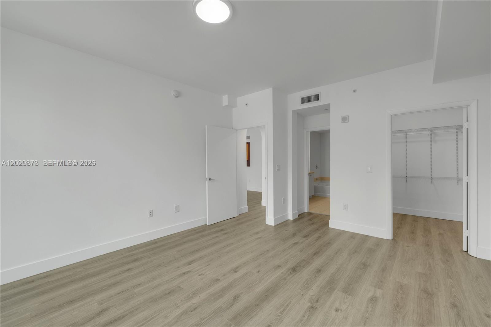 3340 NE 190th Street 503 — photo 10