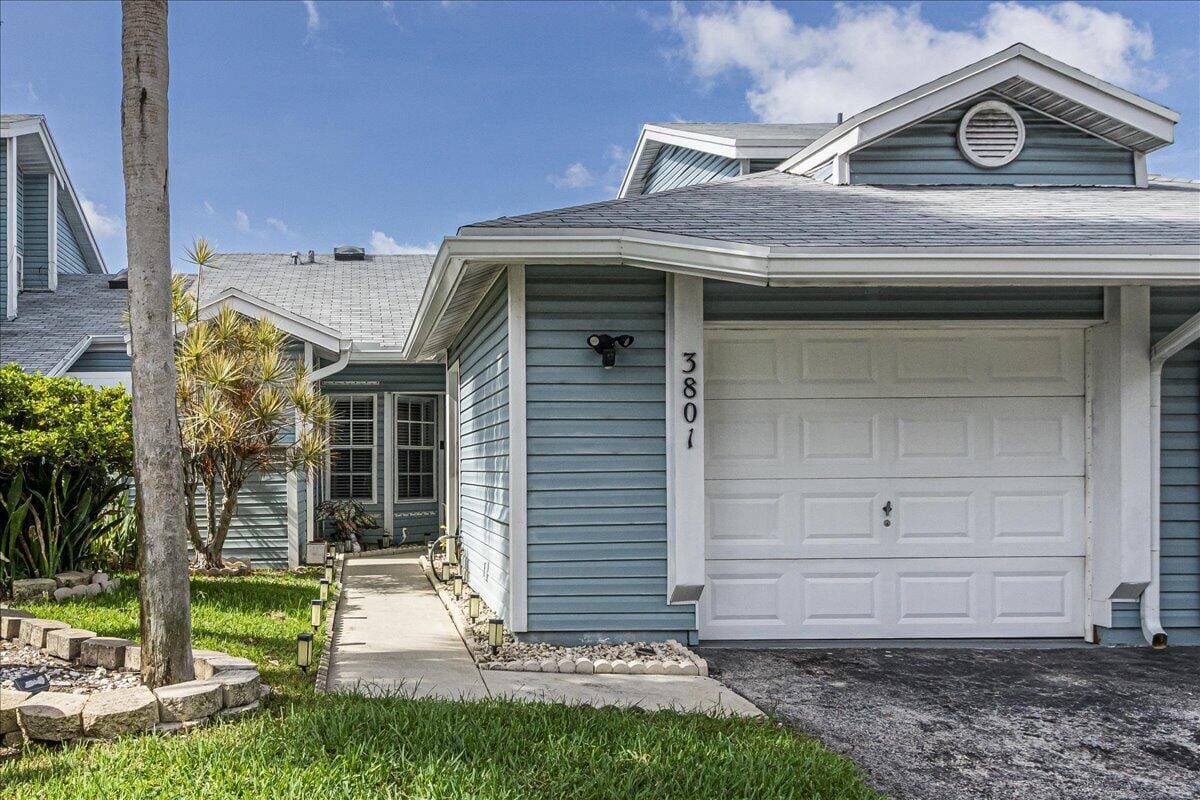 3801 Island Club Circle E, Lake Worth, FL 33462 photo 3