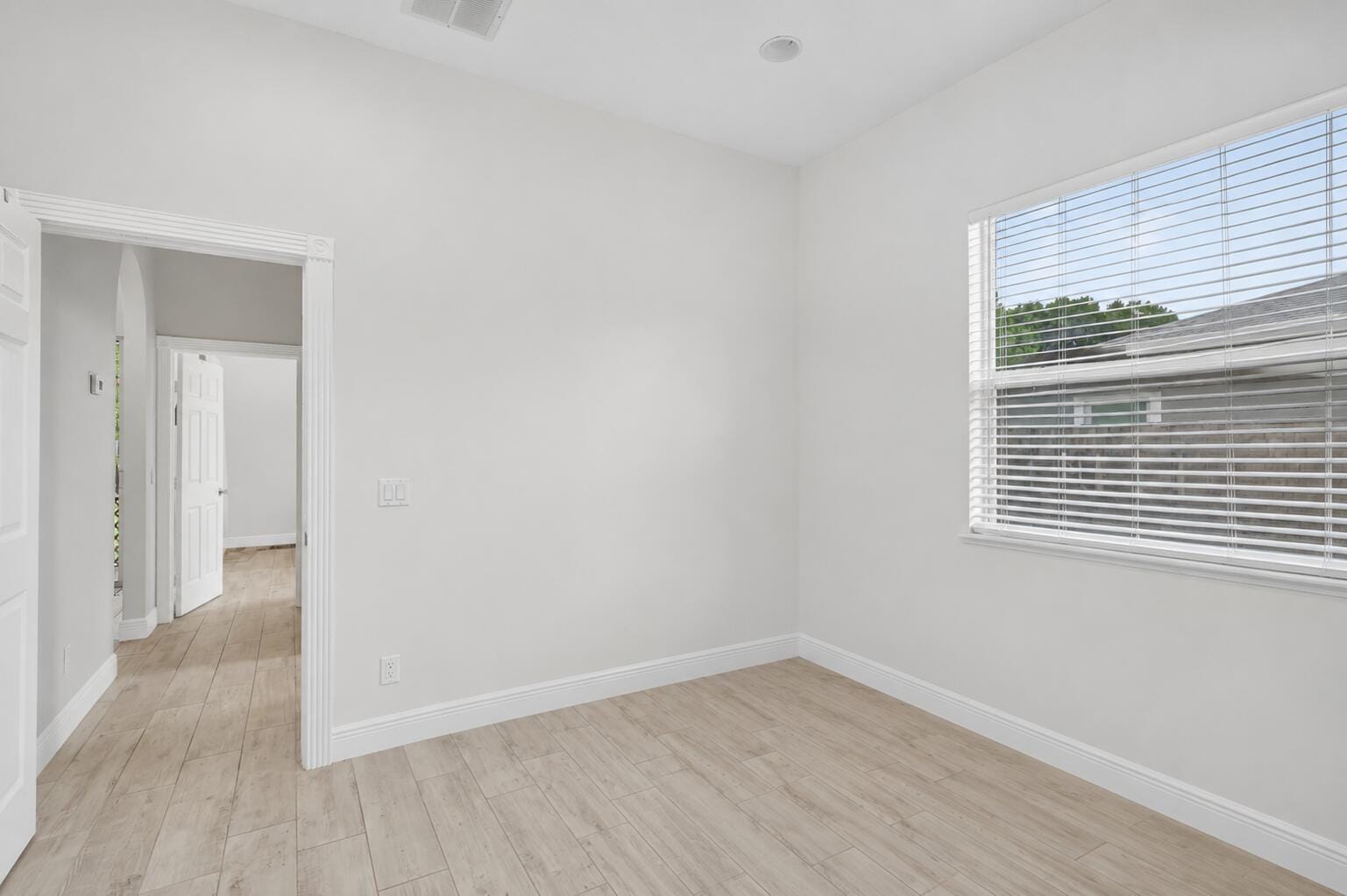 1571 SW Hunnicut Avenue — photo 11