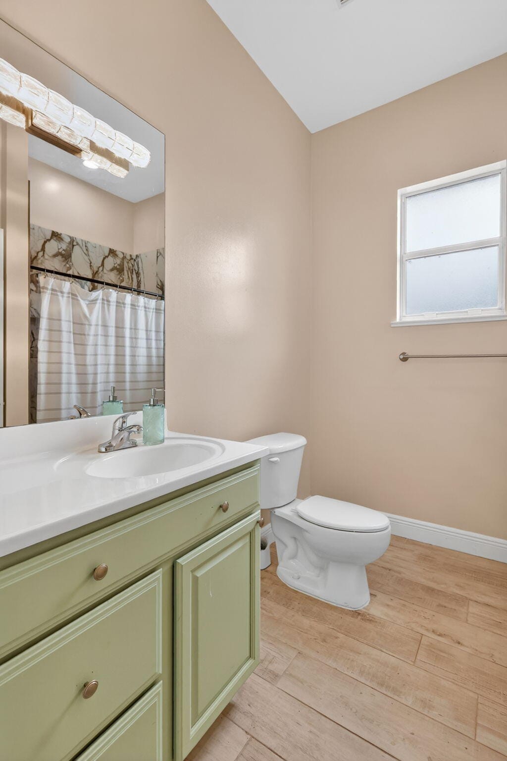1571 SW Hunnicut Avenue — photo 10