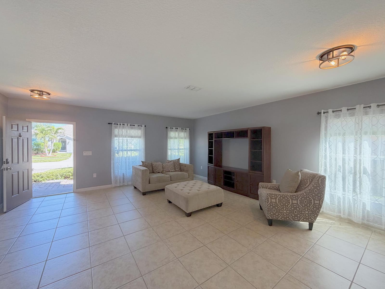 1269 SW Lexington Manor SW, Vero Beach, FL 32962 photo 2