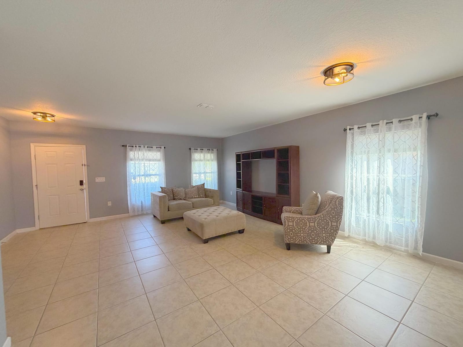 1269 SW Lexington Manor SW, Vero Beach, FL 32962 photo 3