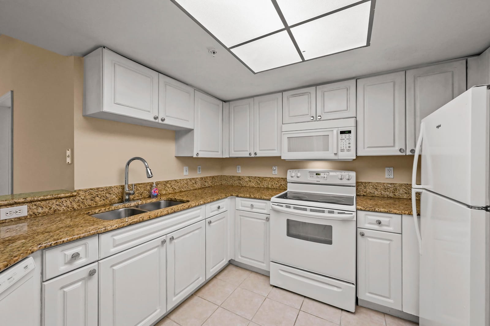 1100 S Crestwood Ct Court S 1109 — photo 11