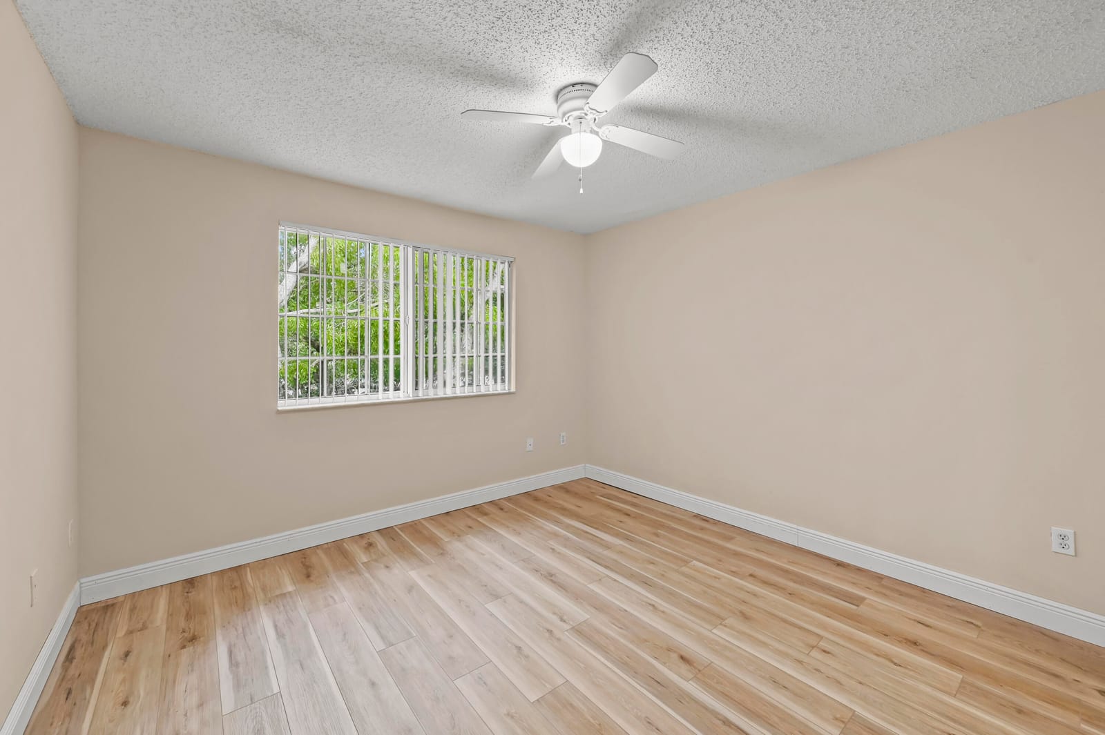 1100 S Crestwood Ct Court S 1109, Royal Palm Beach, FL 33411 photo 18