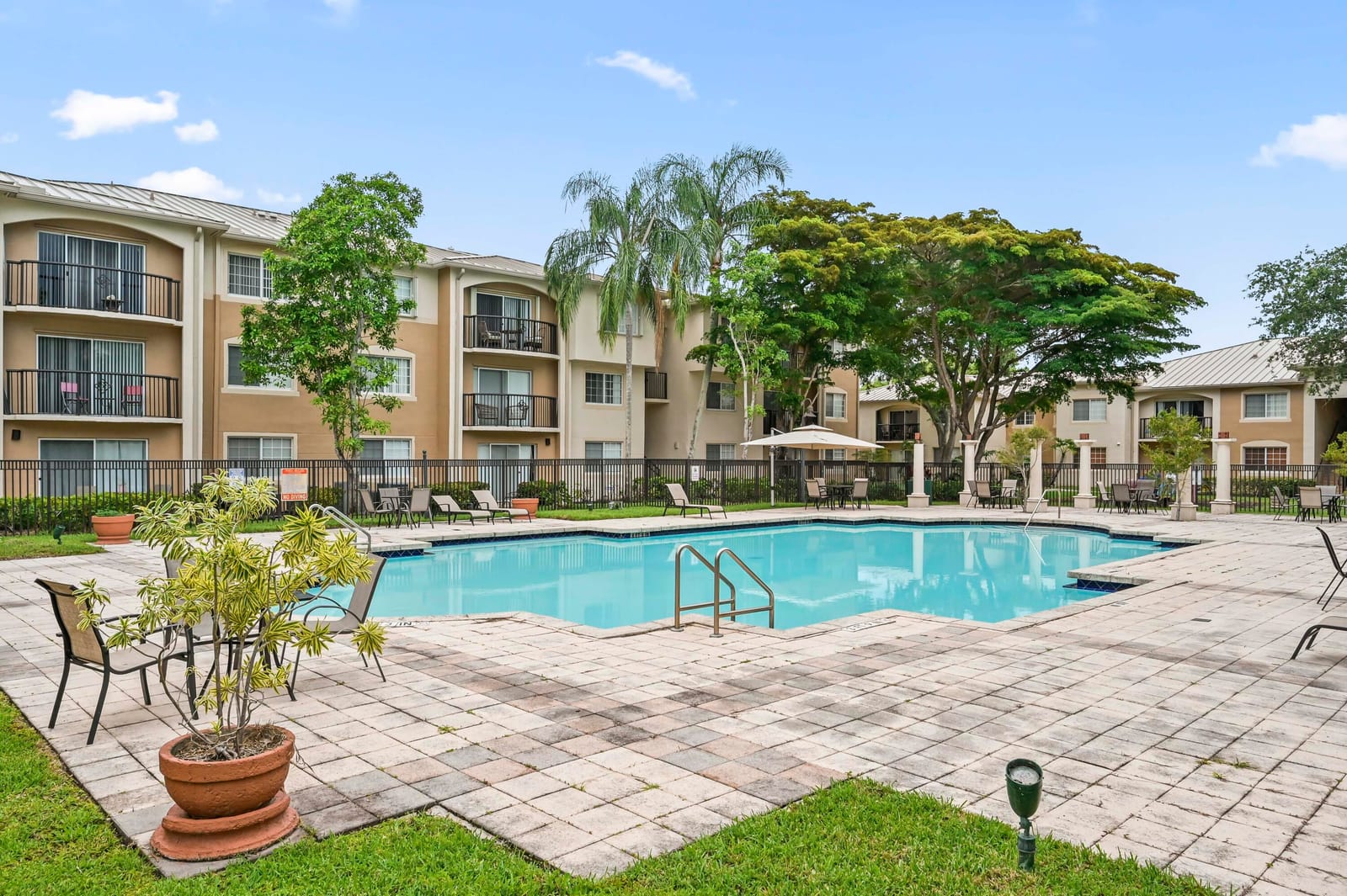 1100 S Crestwood Ct Court S 1109, Royal Palm Beach, FL 33411 photo 28