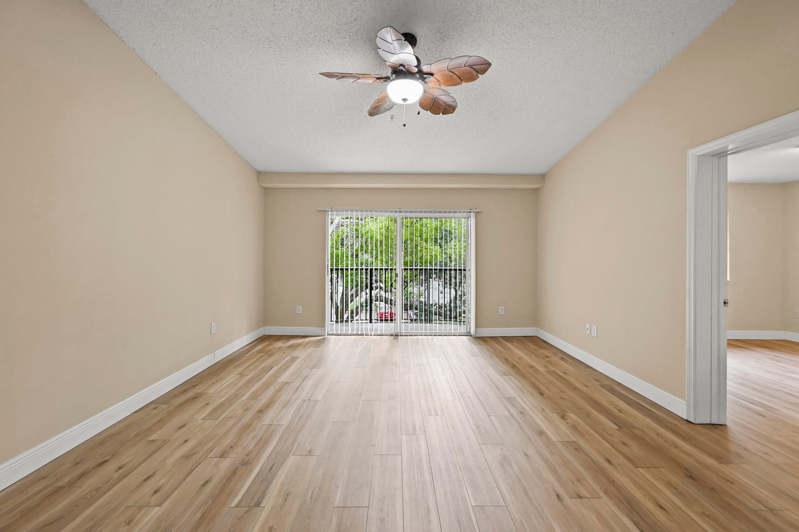 1100 S Crestwood Ct Court S 1109 — photo 5