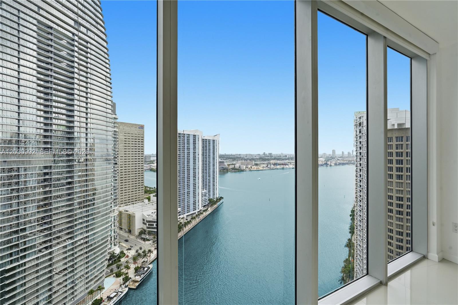465 Brickell Avenue 3202, Miami, FL 33131, Miami