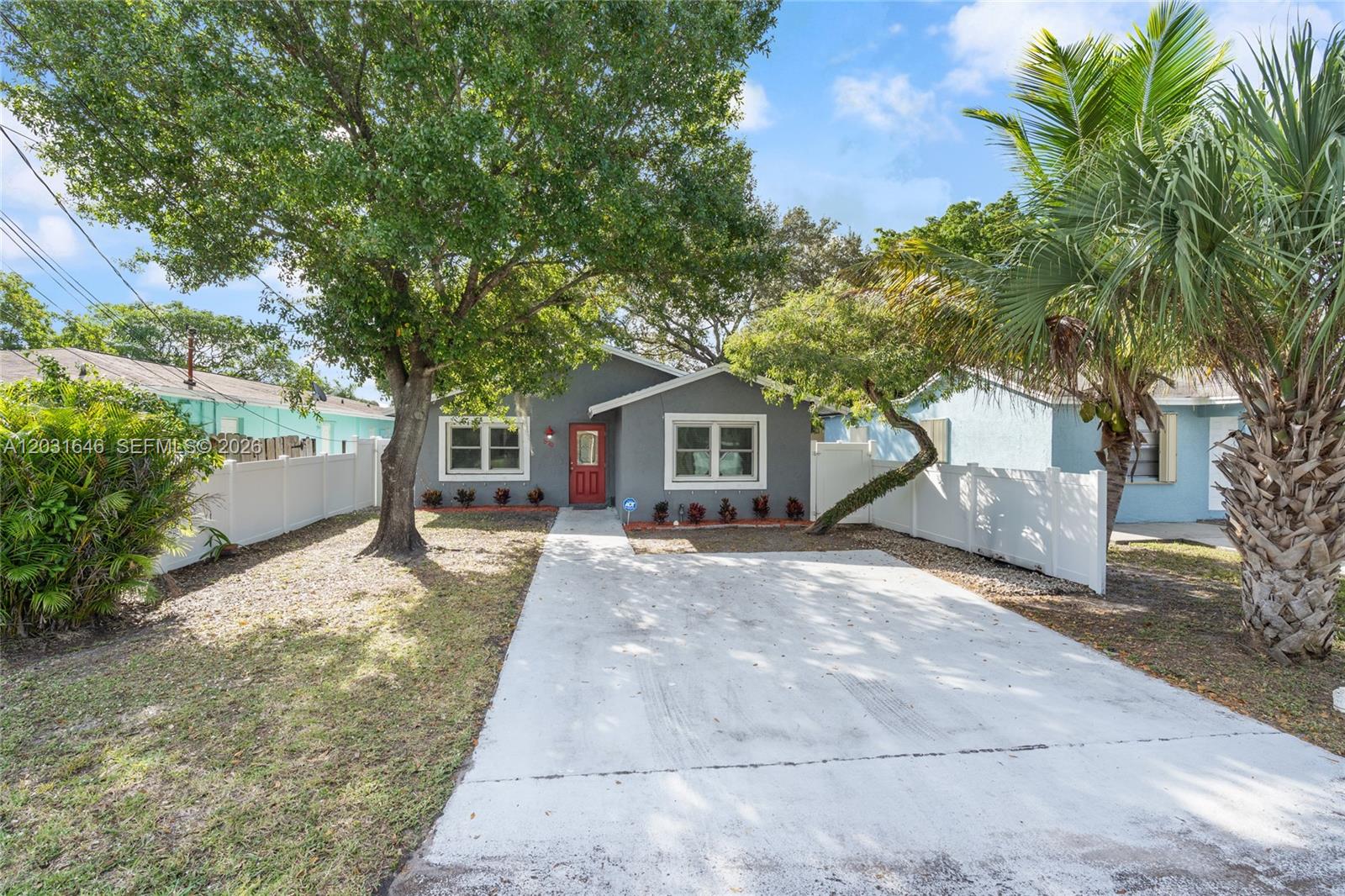 870 NE 35th Street, Oakland Park, FL 33334, Oakland Park