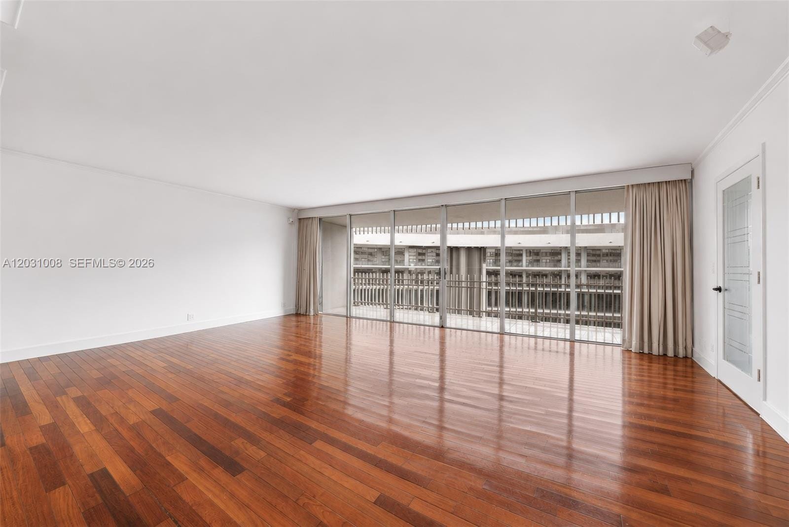 3 Grove Isle Drive C605 — photo 12