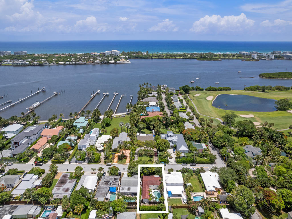 1615 N Lakeside Drive, Lake Worth Beach, FL 33460, Lake Worth Beach