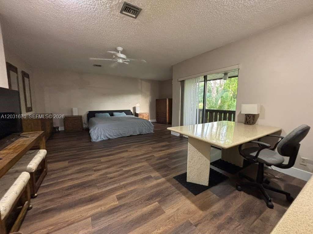 1601 Cypress Pointe Drive 1601 — photo 10
